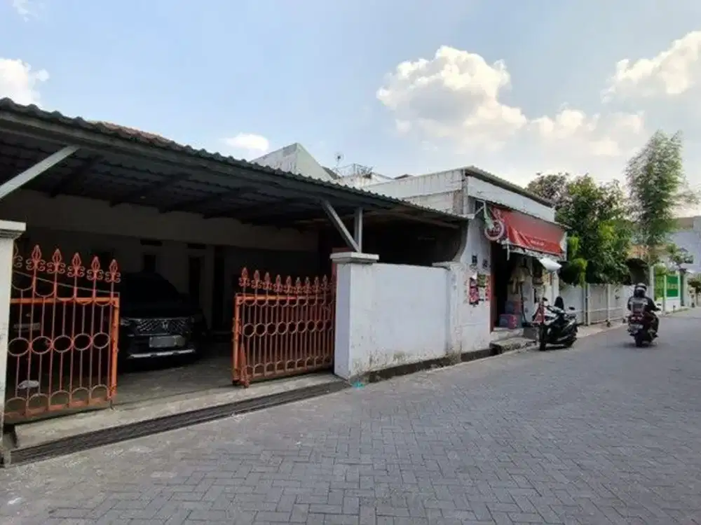 Dijual Rumah + Kos Komersial di Babarsari Samping Kampus Atma Jaya & UPN, Caturtunggal, Depok, Sleman