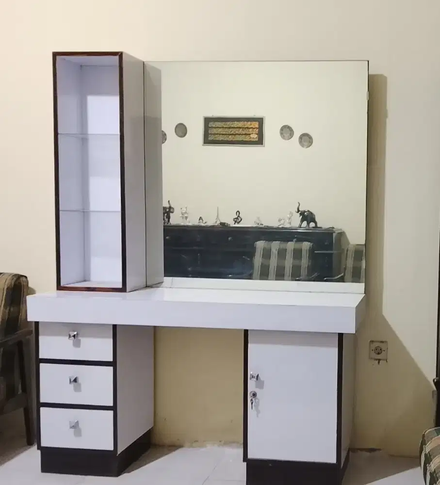 Dijual kaca rias