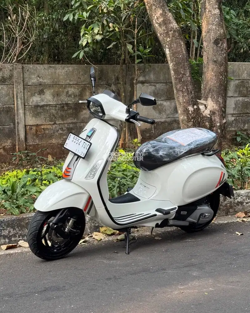 JUAL MURAH VESPA SPRINT S 150 iGET ABS FACELIFT 2024 MULUS