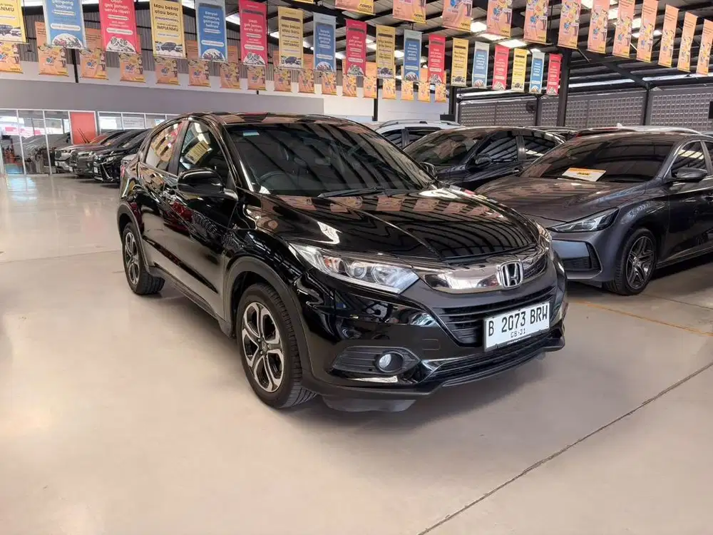HR-V 1.5 E CVT 2021 Low KM Pajak Panjang Mulus Siap Pakai