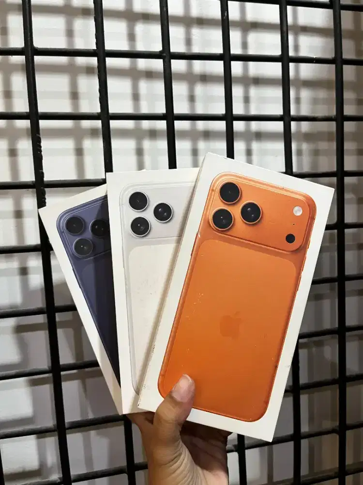 Ne2 Iphone 17 Pro Max garansi resmi Stok terbatas bisa cicilan