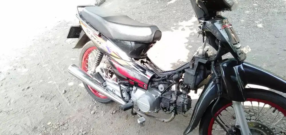 Honda supra 2003