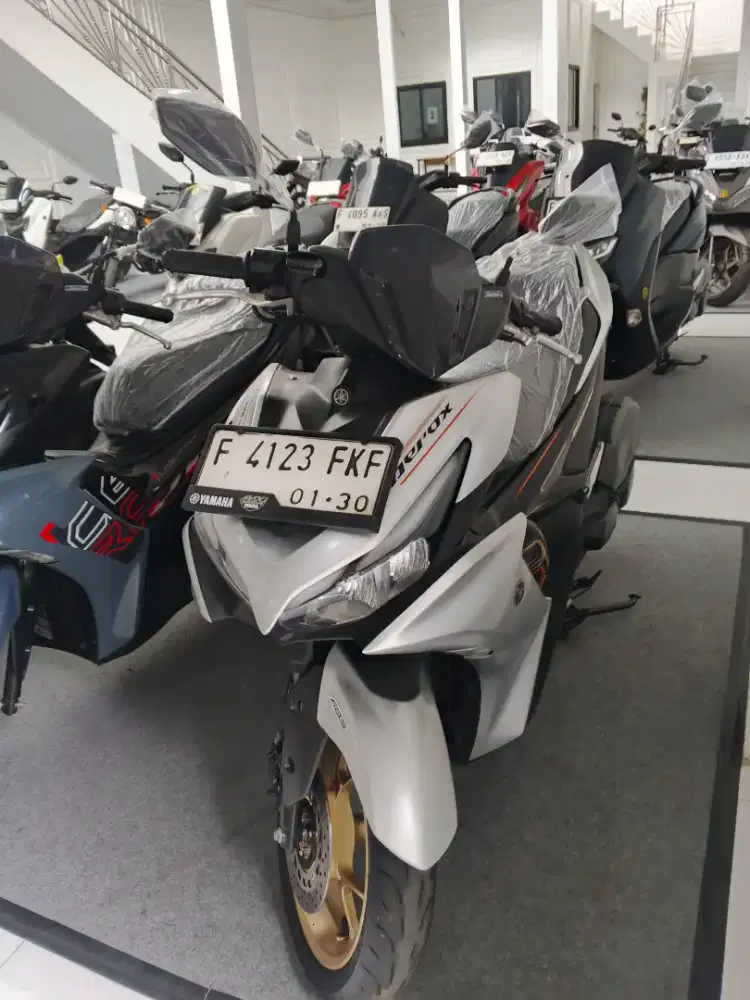 aerox 155 con abs mulus cash dan krdit