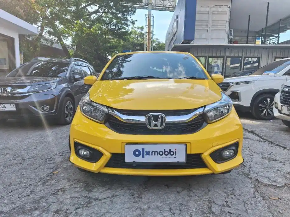 DP MURAH Honda Brio Satya 1.2 E Bensin-MT 2019 Kuning CSAQD