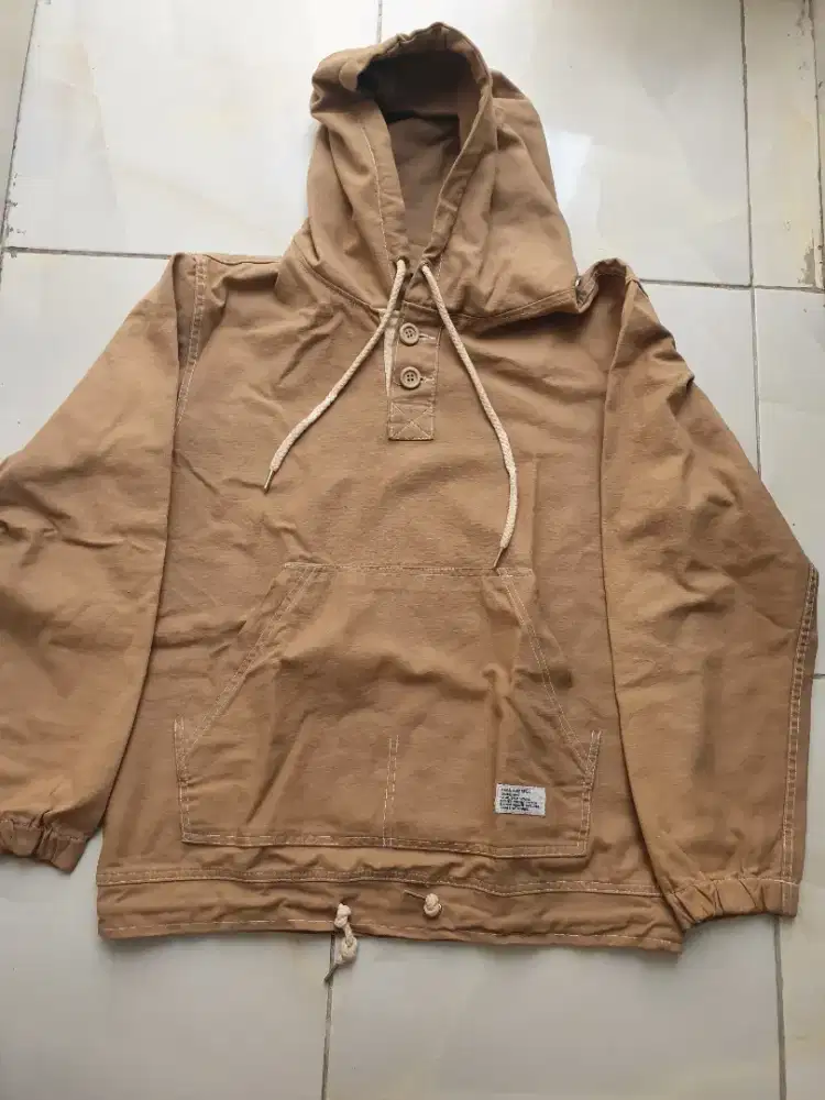 Jaket bahan parka merk ami