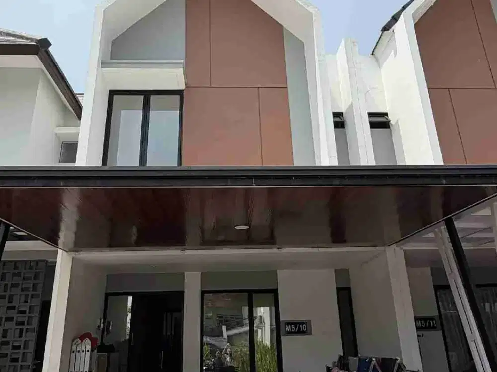 Dijual rumah 2 lantai