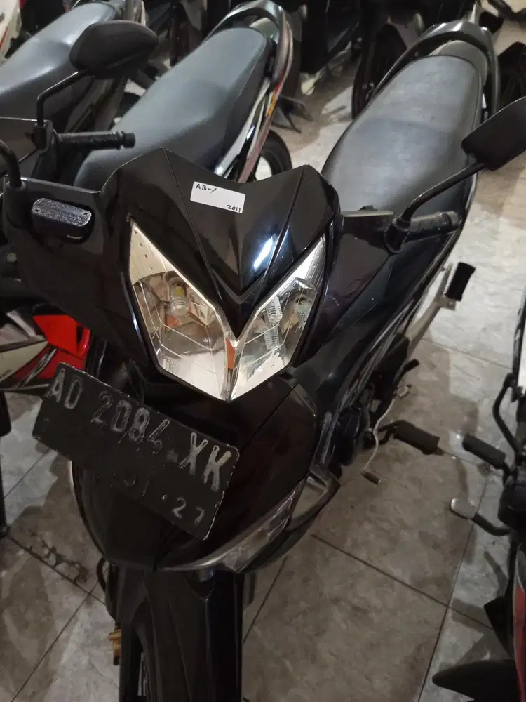Di jual honda supra tahun2011