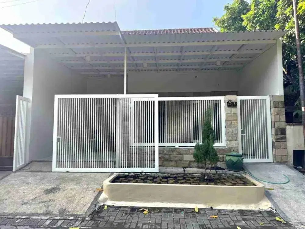 DI SEWA KAN RUMAH BARU PURIMAS GUNUNG ANYAR RUNGKUT SURABAYA