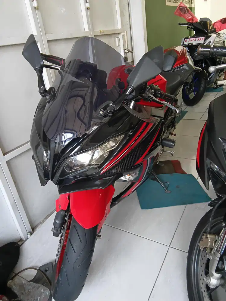 Kawasaki Ninja 250 SE FI Tahun 2015