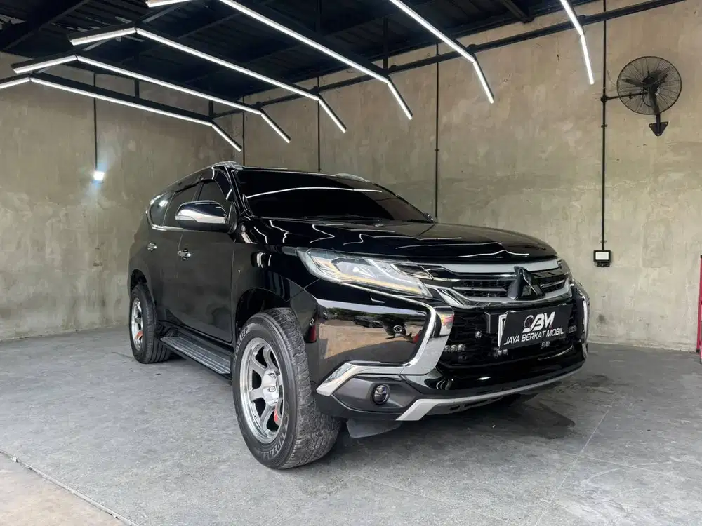 PAJERO SPORT DAKAR 4X4 AT 2018 ( FORTUNER )