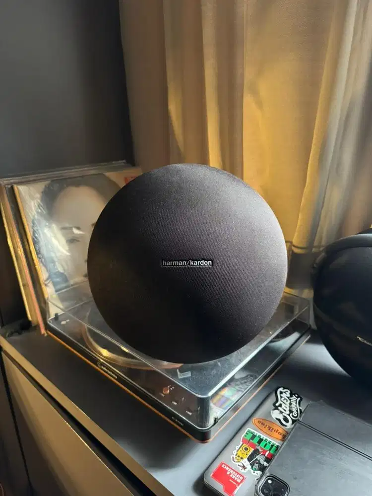 harman kardon onyx 4