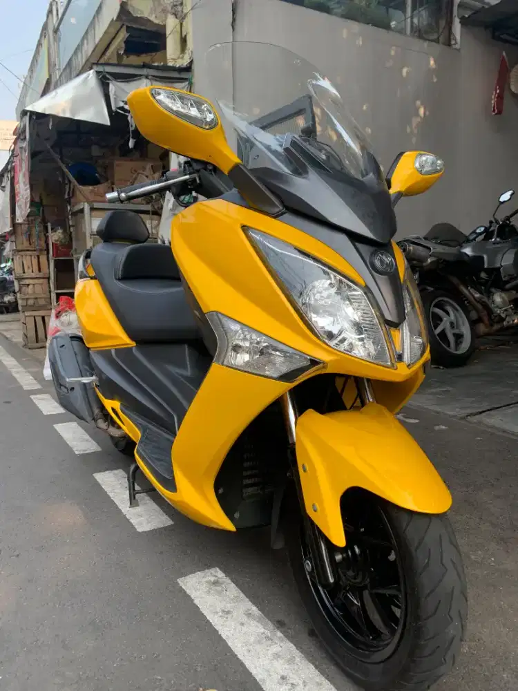 SYM GTS 250i/250 evo