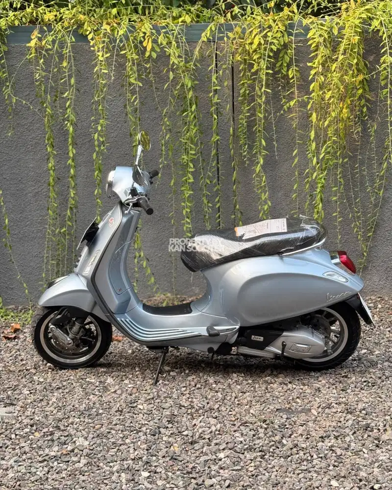 JUAL MURAH VESPA PRIMAVERA S 150 iGET ABS FACELIFT 2021 MULUS