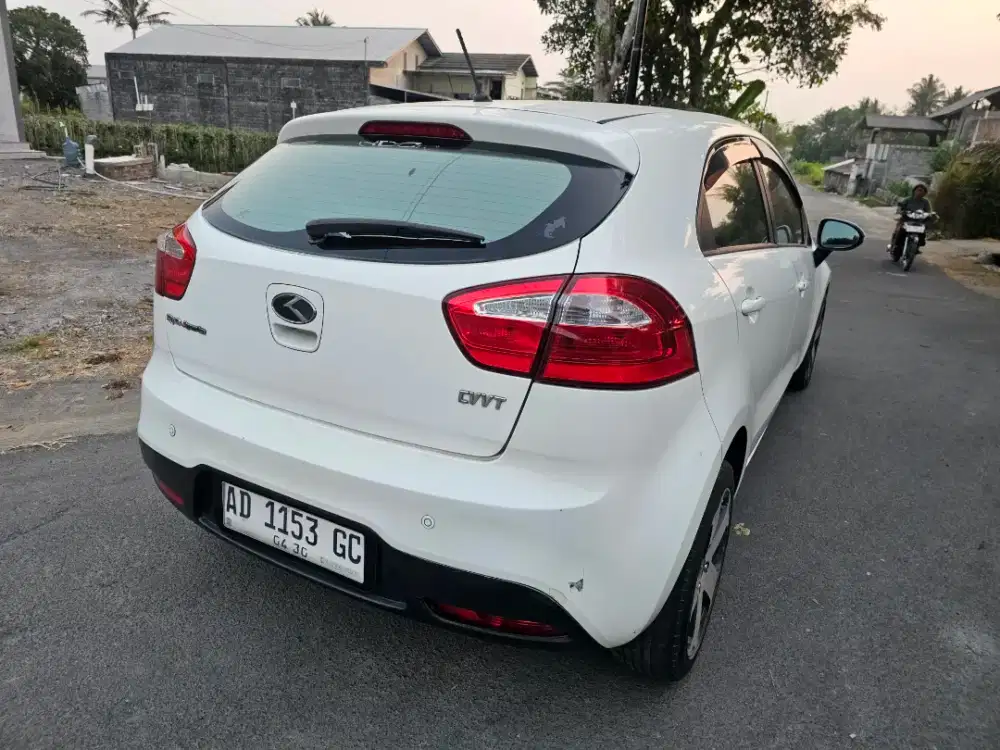 Kia Rio odo 100rb josjis