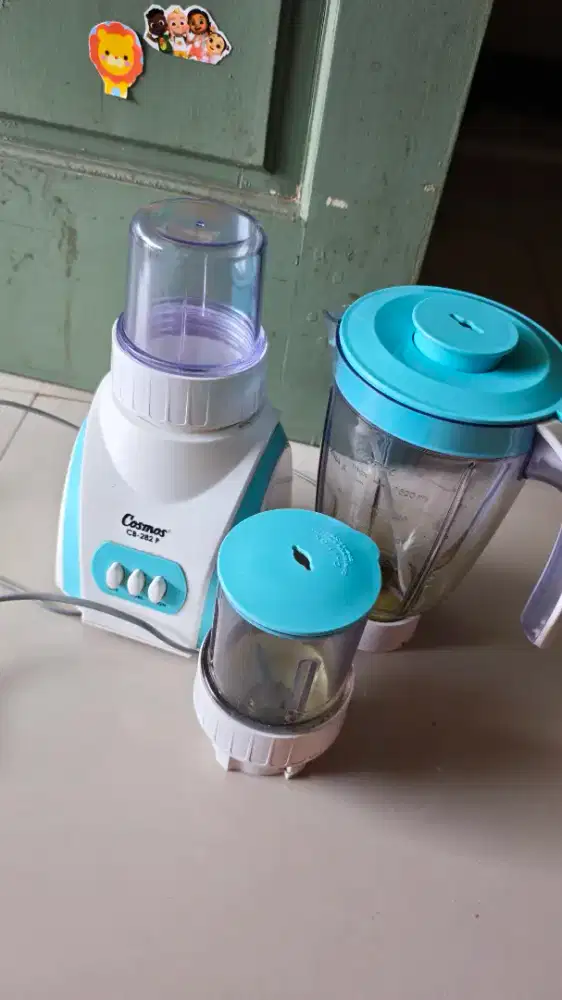 Blender Cosmos Bekas