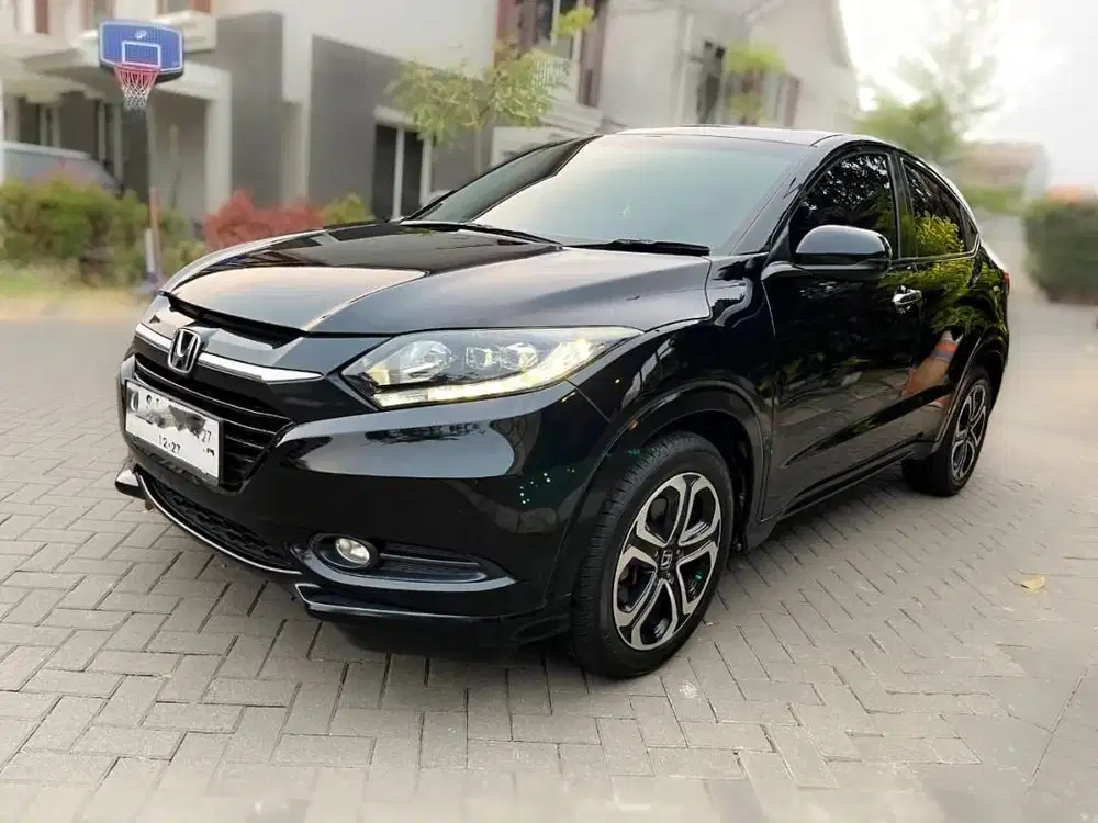 HONDA HR-V 1.8 PRESTIGE AT 2017–BLACK PEARL- Km Rendah -Tangan Pertama