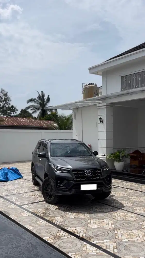 DIJUAL TOYOTA FORTUNER 2.8 GR SPORT DIESEL 2022