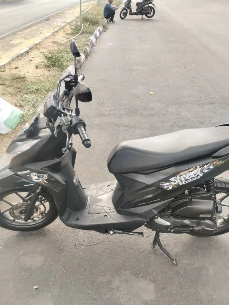 DIJUAL HONDA BEAT STREET 2022 PLAT H