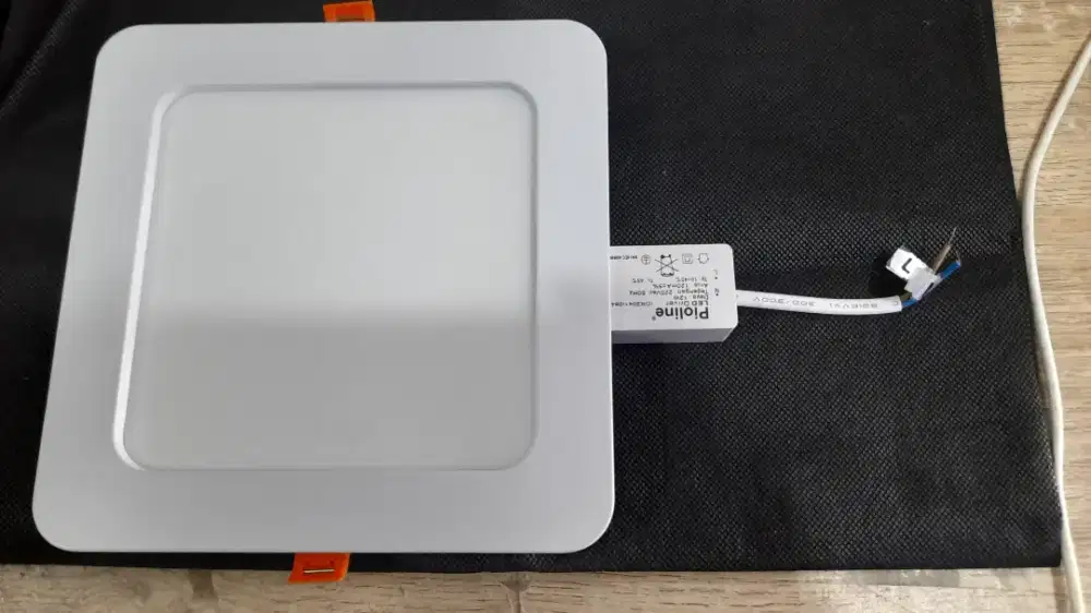 Lampu Downlight LED Panel Kotak/Square 12W 6Inch Polar Pioline – Putih