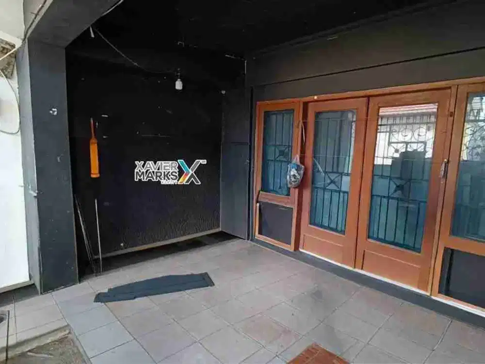Dijual Rumah Siap Huni Area Laweyan Bisa Utk Kost atau Homestay, 3 mnt Ke Kampung Batik