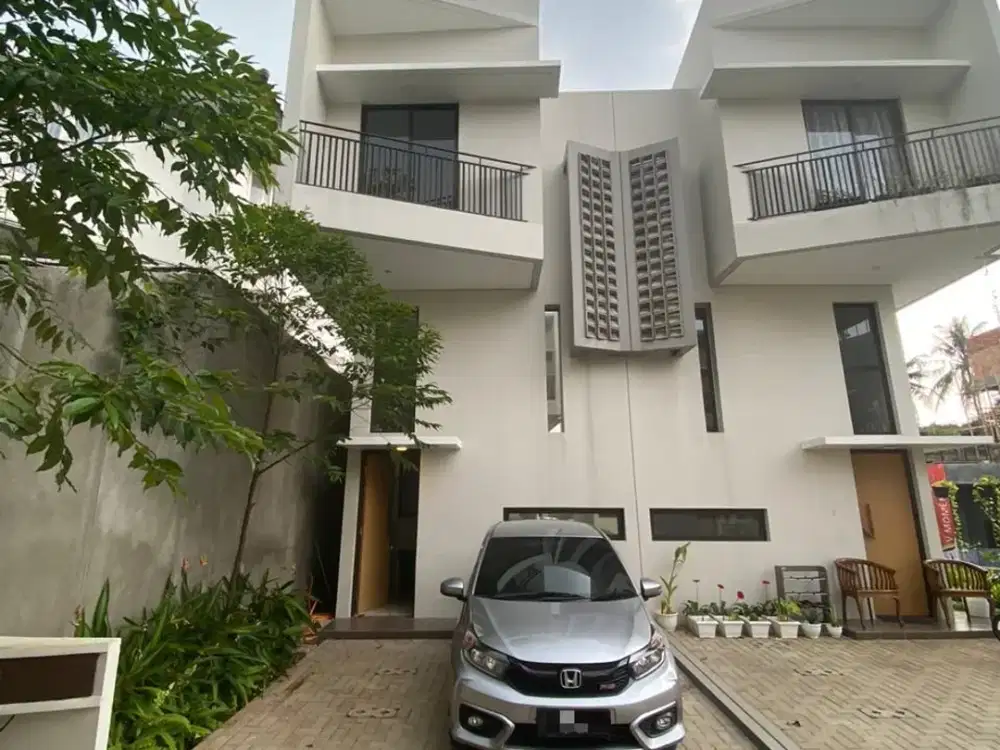 Dijual V Townhouse Bintaro, Rp. 1.65 m Nego, 2 KT, 4400 Watt, Dekat Bintaro Plaza, Bintaro Exchange