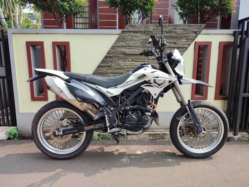 KLX d-tracker tahun 2017