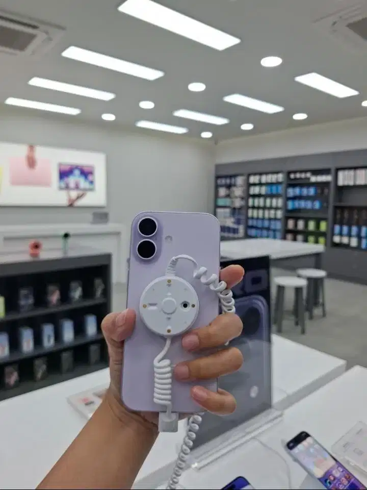 Iphone 16 besic new