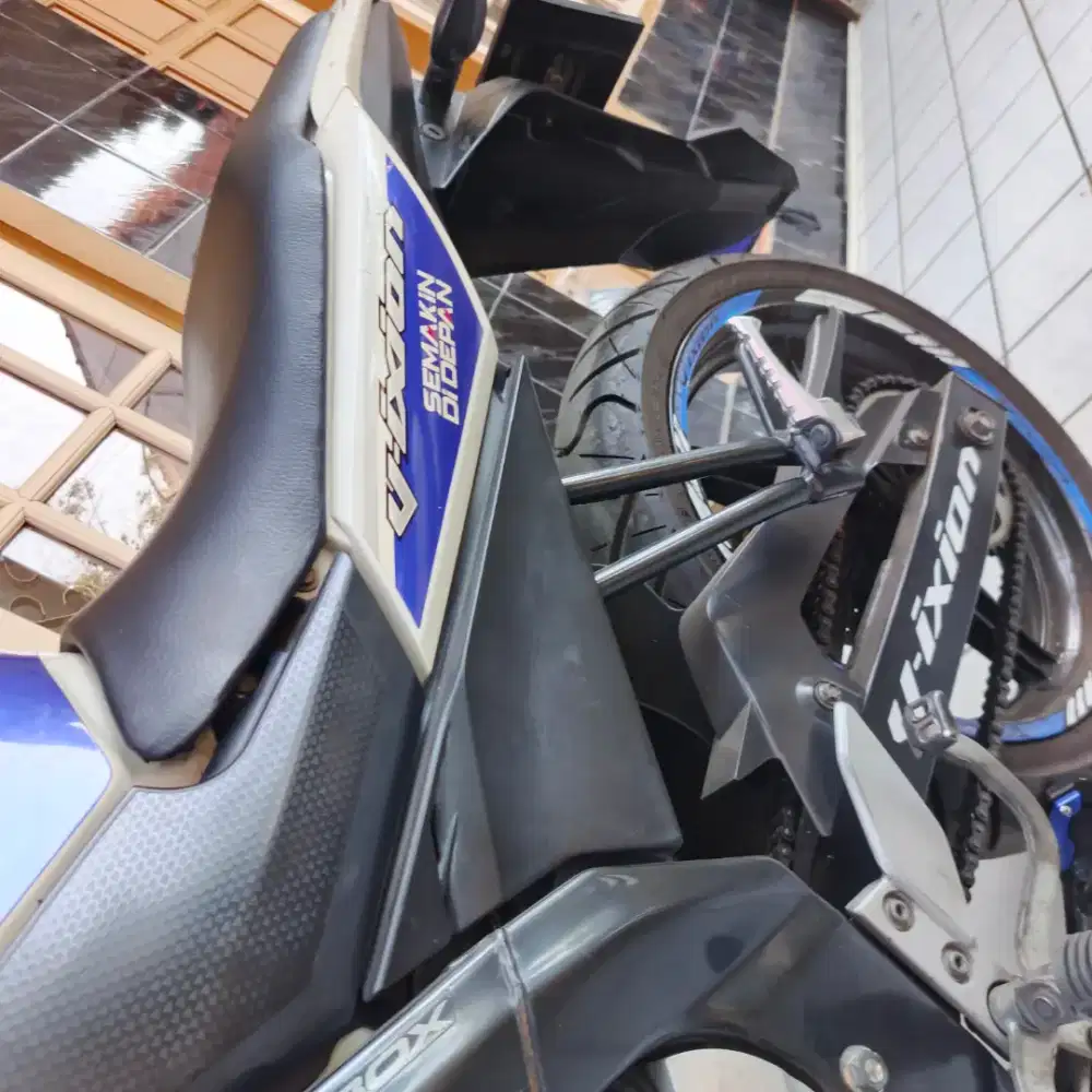 Vixion 2014 edisi moto GP whiteblue