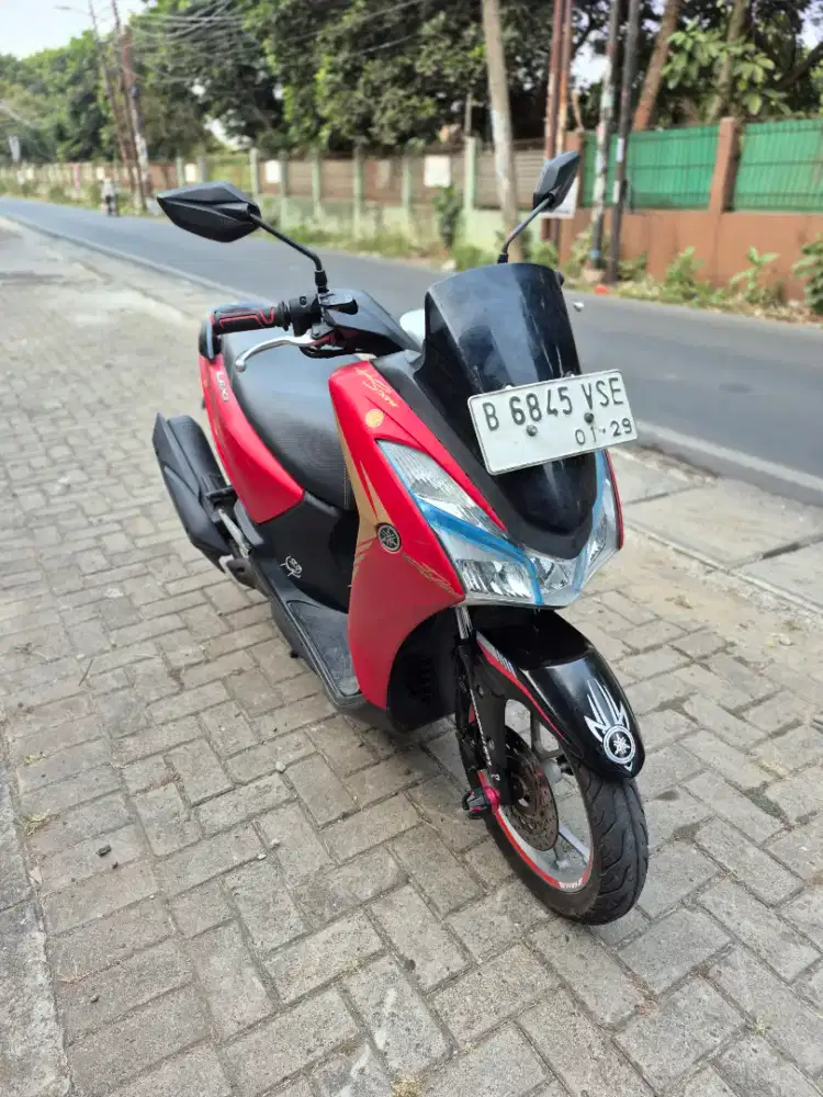 Dijual Yamaha Lexi 125 tahun 2018 surat lengkap