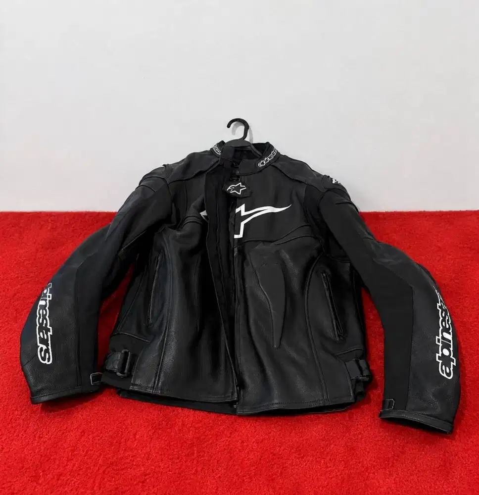 Jaket Motor Kulit Alpinestars Hitam Size XL - Mulus!