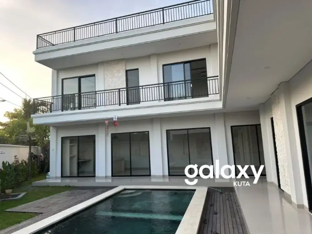 DISEWAKAN VILLA 3 STORY NEW BUILDING IN LEGIAN BADUNG