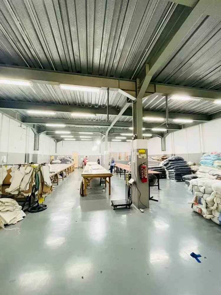 Dibuka loker kenek potong
