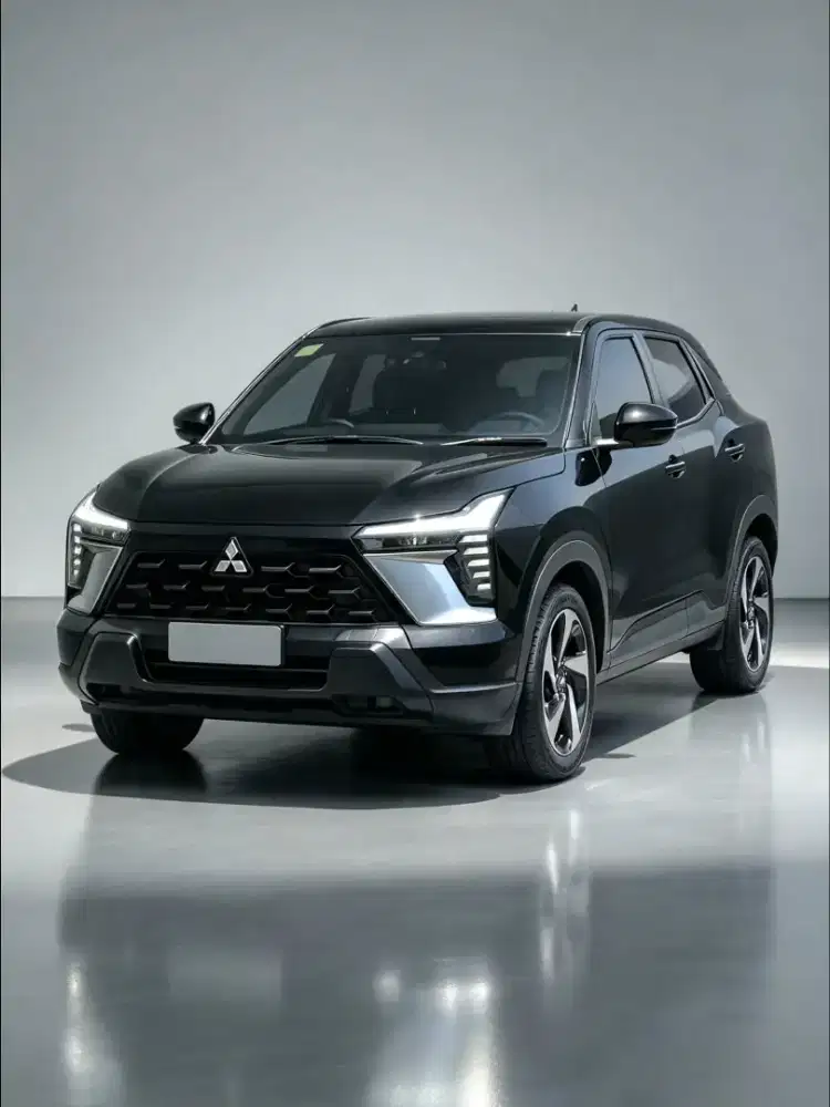 Mitsubishi Xforce ultimate 2024 hitam odo 40rb