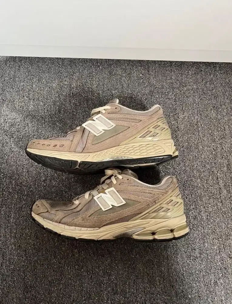 NB 1906R Beige Cream size 41