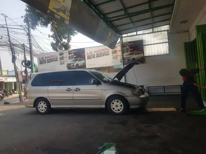 Kia Carnival Manual Bensin 2001