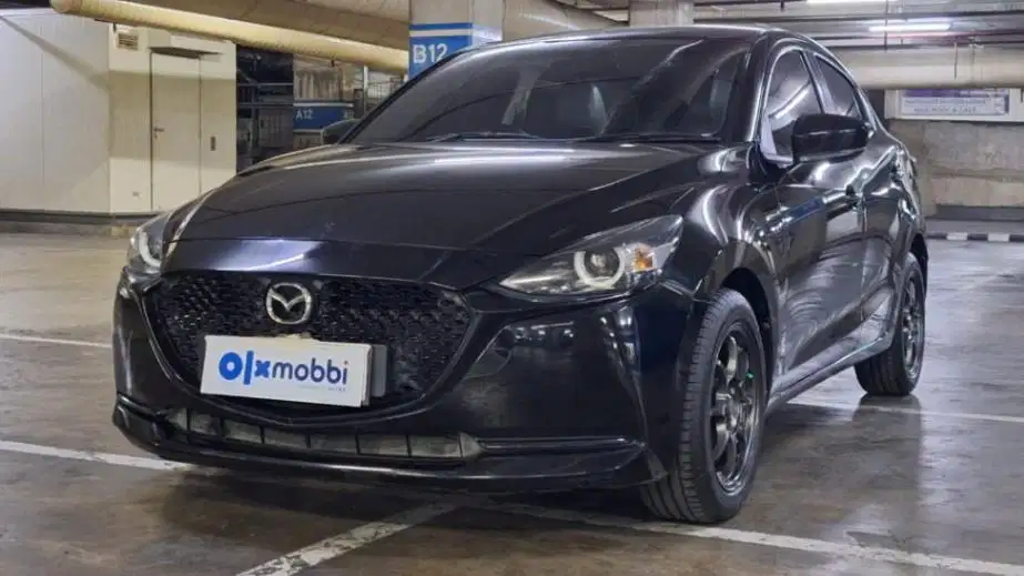 Pajak Panjang - Mazda 2 1.5 Sedan Bensin-AT 2022
