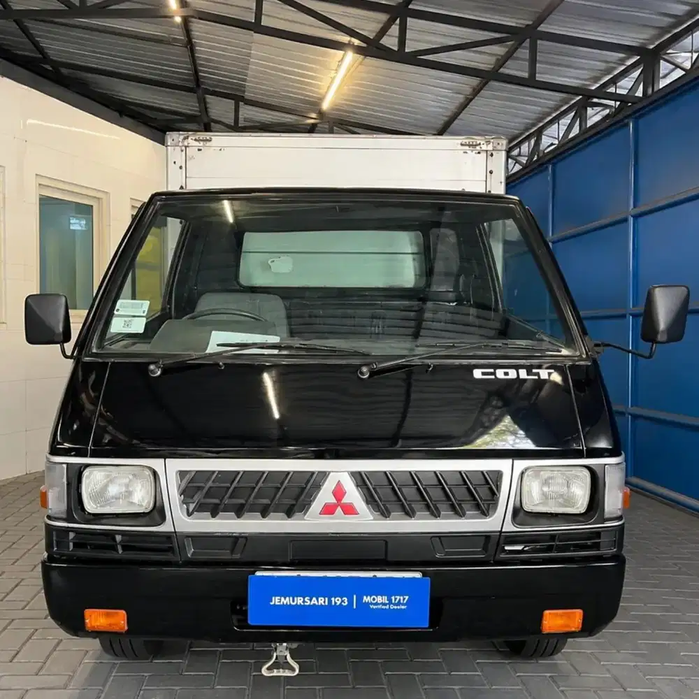 MITSUBISHI 2009 L300 BOX 2.5 MT HITAM 
JL.RAYA JEMURSARI MOBIL 1717