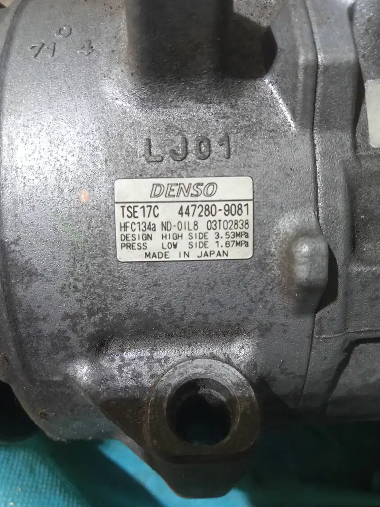 Kompresor AC mobil