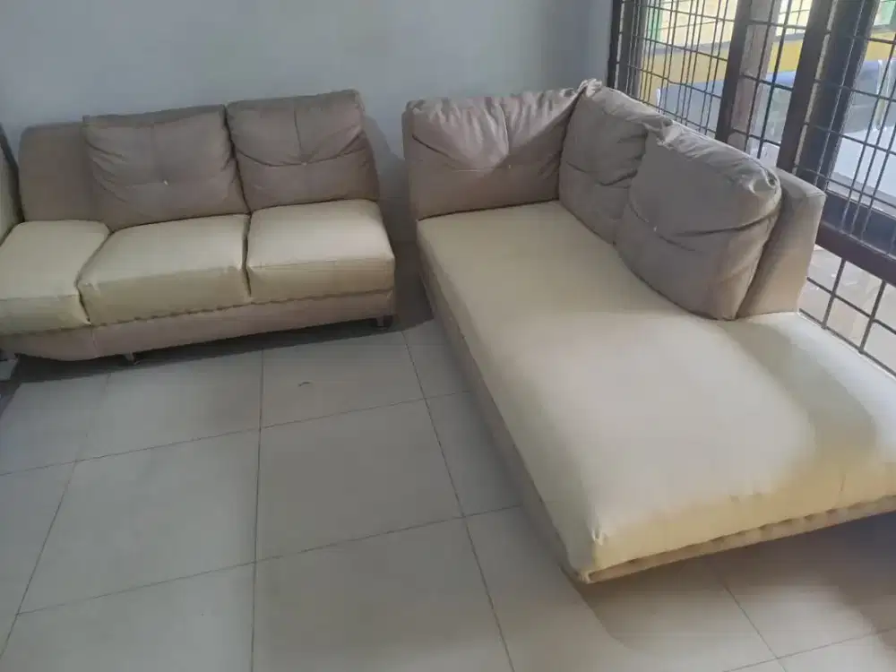 Di jual santai Sofa besar  harga 3,5 jt.