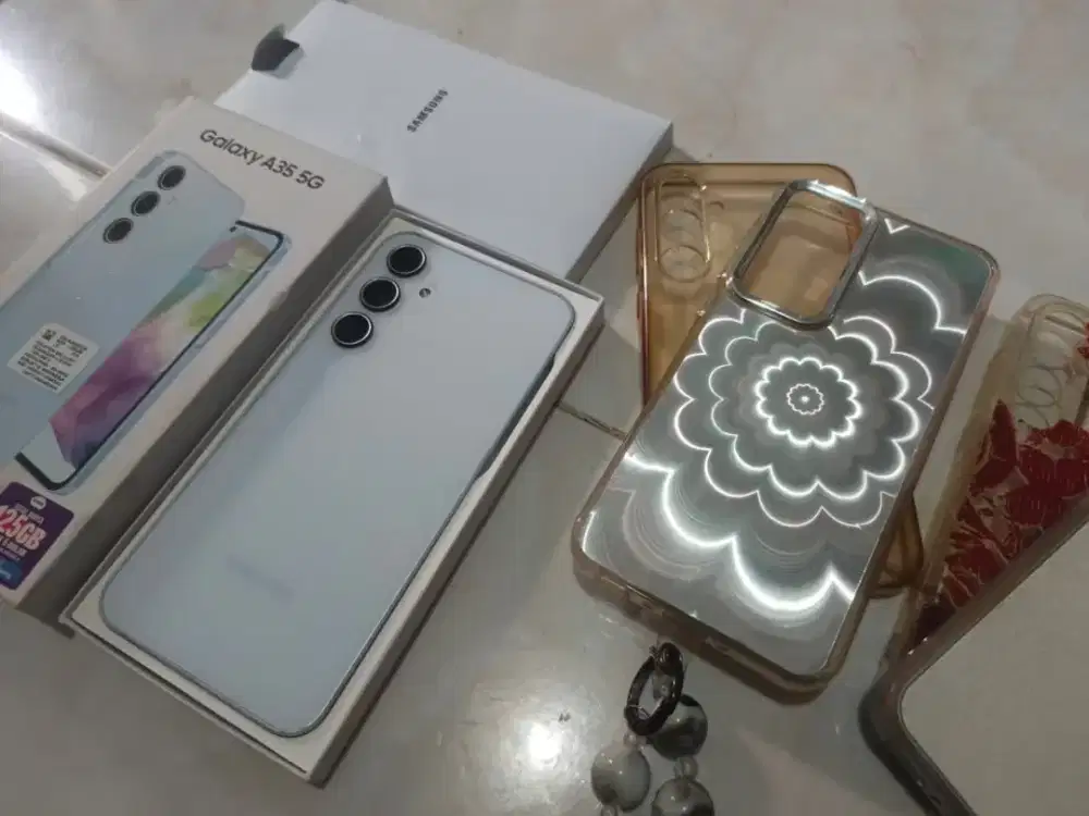 SAMSUNG A35 8/256