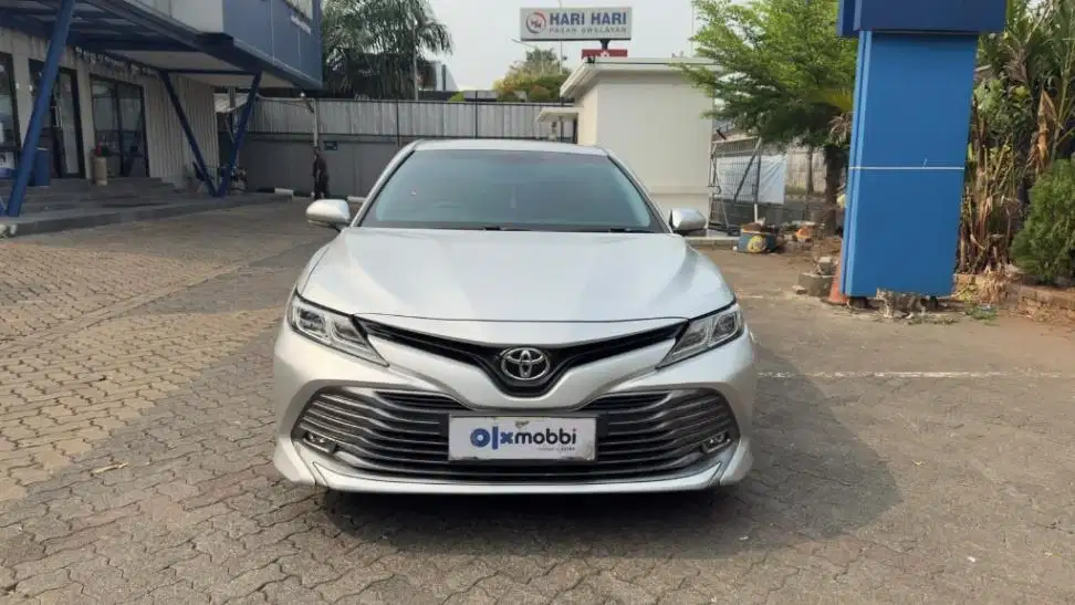 KM Rendah - Toyota Camry 2.5 G Bensin-AT 2019