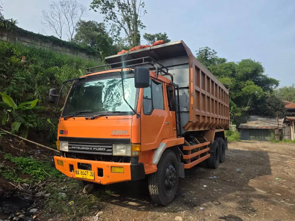 Dijual Fuso FN 527 ML 2012, Harga 425 Juta