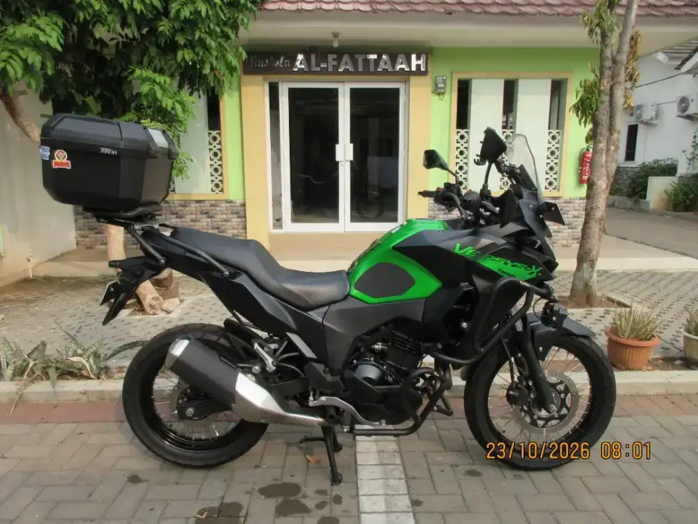 Kawasaki Versys 250 2025 low KM