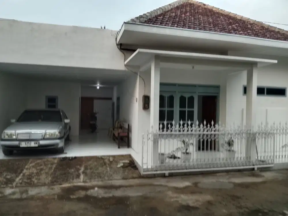 Dijual Rumah di Malang (Jawa Timur), SHM, Tanpa Perantara