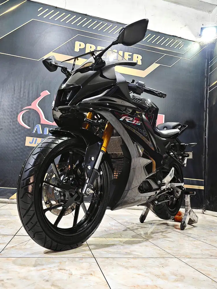 Yamaha R15 V4 Black glossy mewah keren th 2022. Anugerah motor rungkut