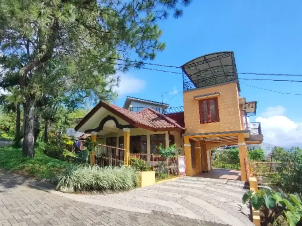 Dijual Cepat Villa Terawat Furnished di Panderman Hill Batu