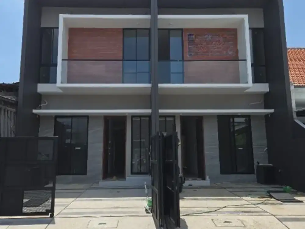 JUAL RUMAH BARU GRESS SIAP HUNI PENJARINGAN SARI SURABAYA TIMUR DEKAT JALAN MERR
