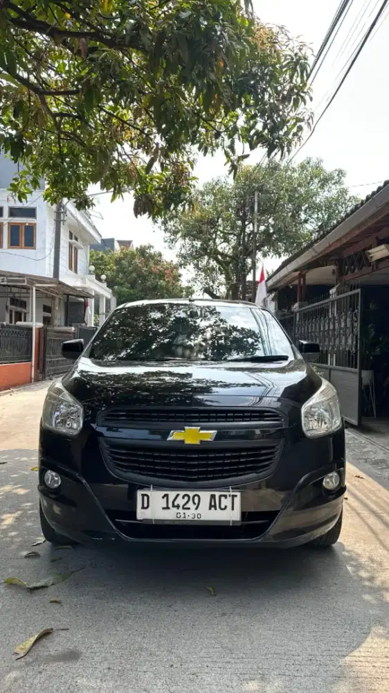 Chevrolet spin 1.2 LT M/T manual tahun 2014