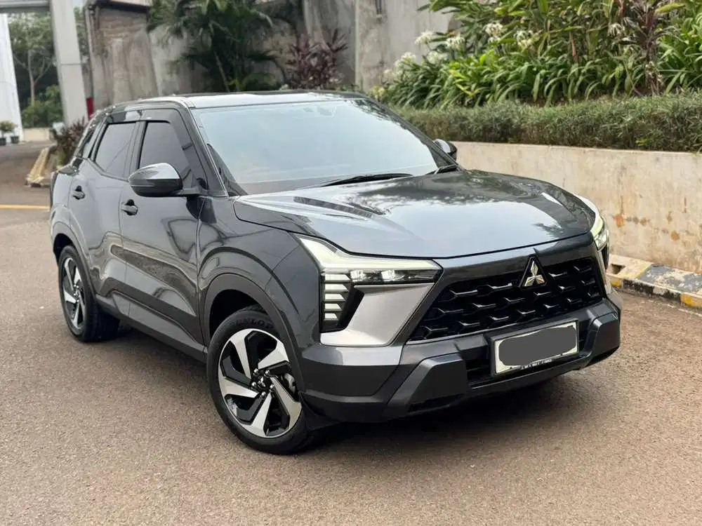 Mitsubishi XForce Ultimate 2023 Tgn pertama