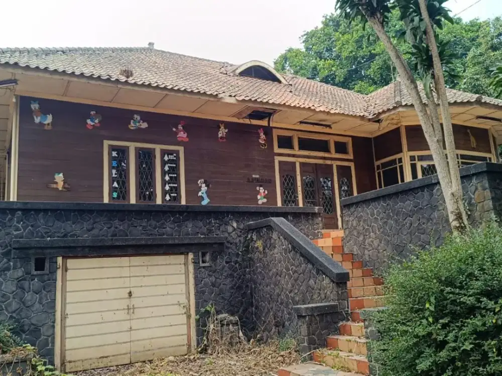 TERMURAH DIJUAL RUMAH HITUNG TANAH COCOK UNTUK CAFE RESTO LAPANGAN PADEL MINIMARKET LOKASI DI MAINROAD SETIABUDI BANDUNG